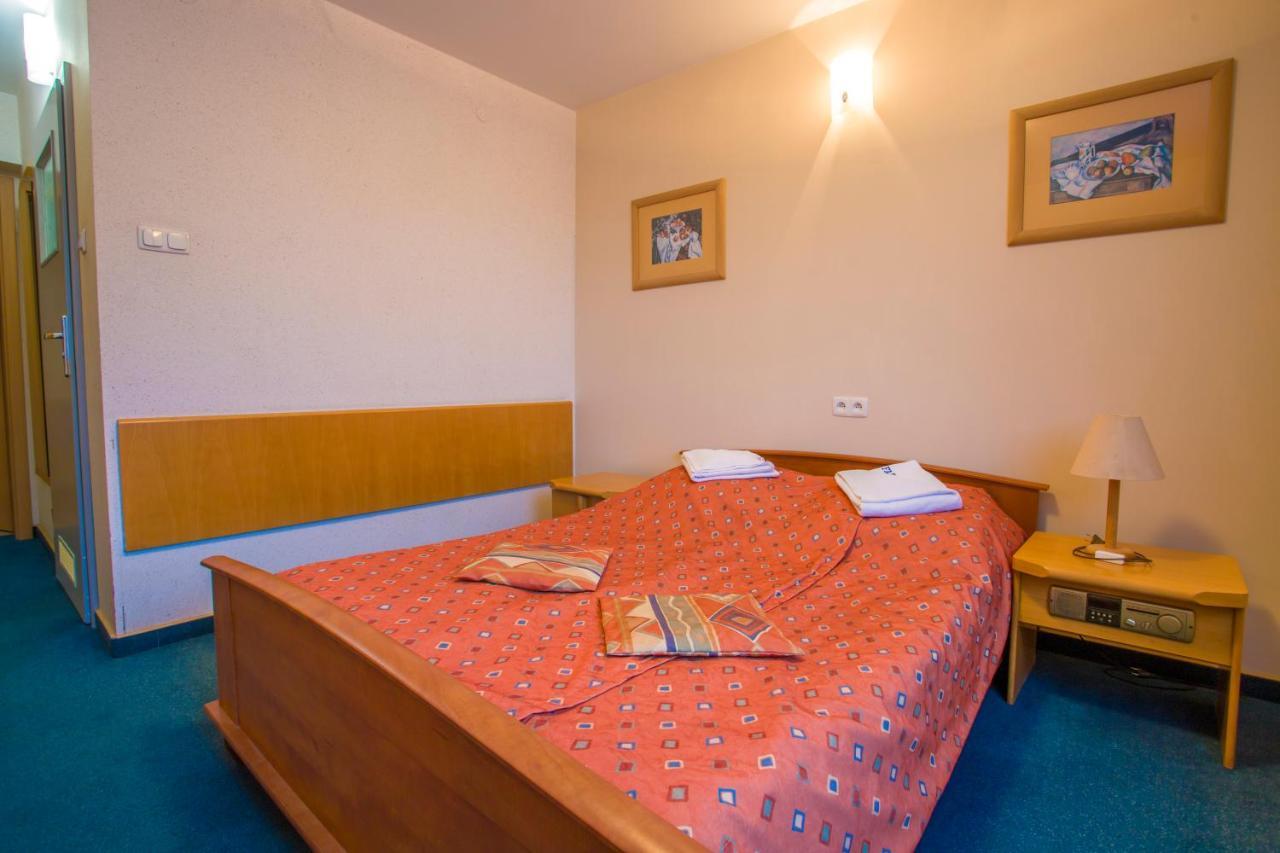 Farys - Swietna Lokalizacja, Sauna, Jacuzzi, Piekne Widoki Z Okien Krynica Zdroj Dış mekan fotoğraf